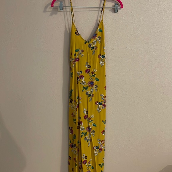 Old Navy Maxi Dress - Picture 1 of 3